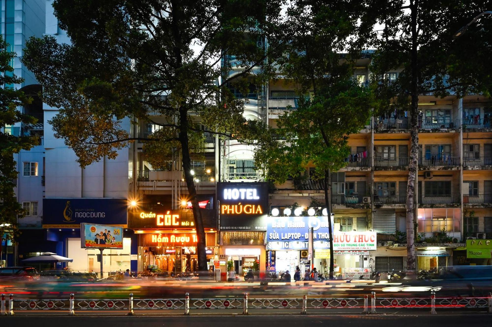 Phu Gia Hotel 193 Nguyen Thai Hoc ホーチミン市 エクステリア 写真
